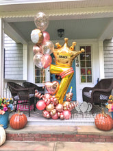 Load image into Gallery viewer, &quot;Queen of Hearts&quot; Birthday Bouquet